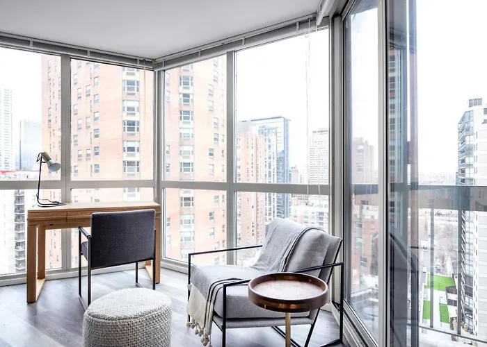 Gold Coast 2br W Gym Lounge Pool Nr Mag Mile Chi-231 Apartment