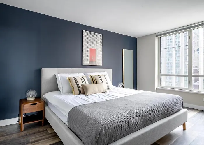 Gold Coast 2br W Gym Lounge Pool Nr Mag Mile Chi-231 Chicago